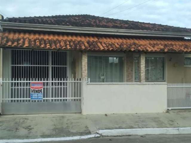 Casa para Venda em Balneário Barra do Sul, Centro, 3 dormitórios, 4 banheiros, 3 vagas