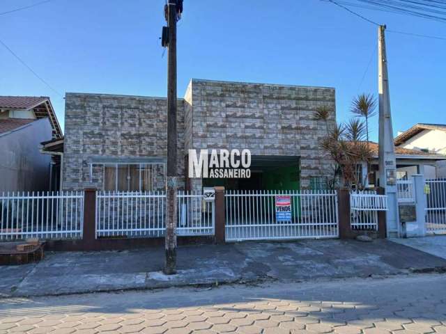 Casa para Venda em Balneário Barra do Sul, Costeira, 3 dormitórios, 2 banheiros, 1 vaga