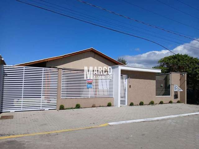 Casa para Venda em Balneário Barra do Sul, Centro, 3 dormitórios, 4 banheiros, 2 vagas