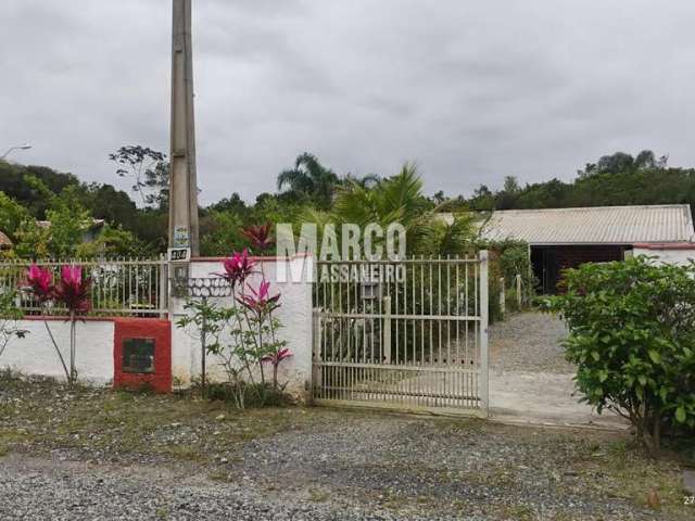 Casa para Venda em Araquari, BARRA DO RIO ITAPOCU, 1 dormitório, 2 banheiros