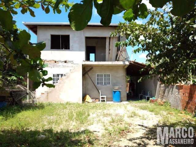 Sobrado para Venda em Balneário Barra do Sul, Centro, 6 dormitórios, 3 banheiros