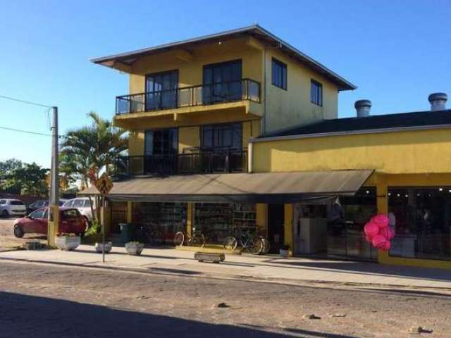 Casa para Venda em Balneário Barra do Sul, Centro, 4 dormitórios, 2 banheiros