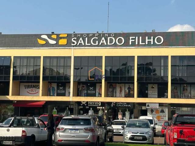 Sala comercial com 2 salas para alugar na Avenida Senador Salgado Filho, 1385, Guabirotuba, Curitiba por R$ 1.800