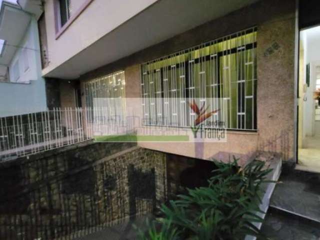 Sobrado com 3 Dorm. 1 suite à Venda