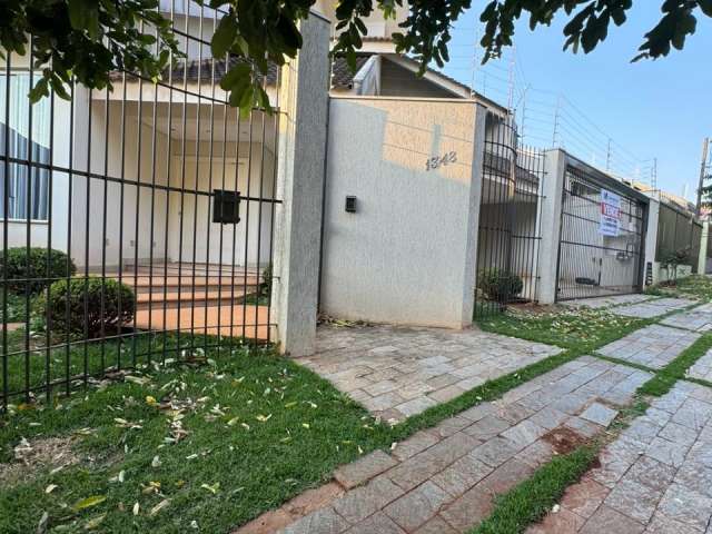 Casa com 3 suítes toda mobiliada  bairro jardim Guaporé / troca  apto de menor Vlr!!