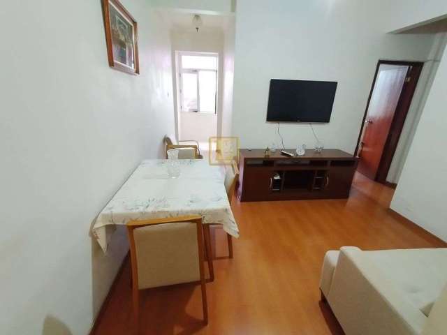 Apartamento de Sala e Dois Quartos e Dependência no Centro Rio de Janeiro