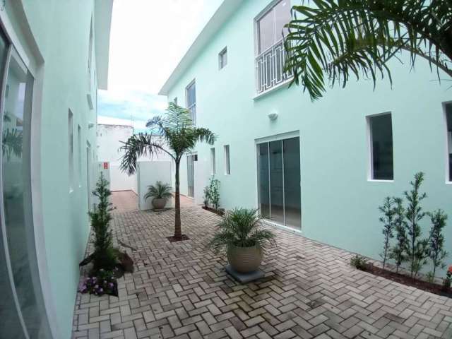 Sobrado com 2 dormitórios à venda, 70 m² por R$ 320.000,00 - Nova Itanhaém - Itanhaém/SP