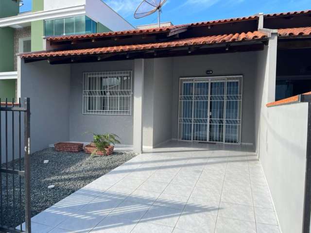 Vendo linda casa geminada em Barra Velha -SC
