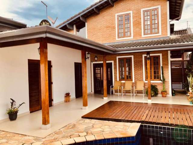 Casa com 2 quartos à venda no Centro, Ubatuba  por R$ 1.400.000