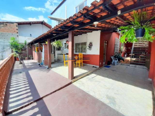 Casa com 4 quartos à venda no São Tomáz, Belo Horizonte  por R$ 550.000