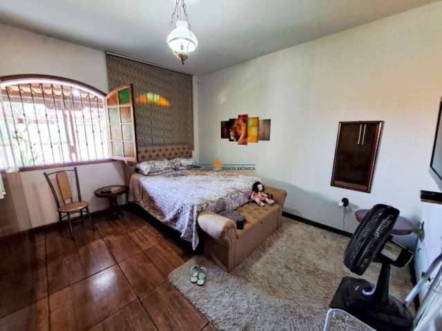 Casa com 4 quartos à venda na Santa Mônica, Belo Horizonte  por R$ 750.000