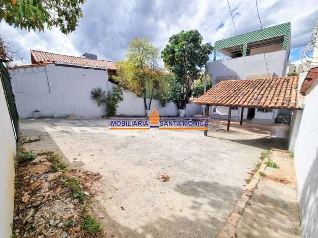 Casa com 4 quartos à venda no Planalto, Belo Horizonte  por R$ 780.000