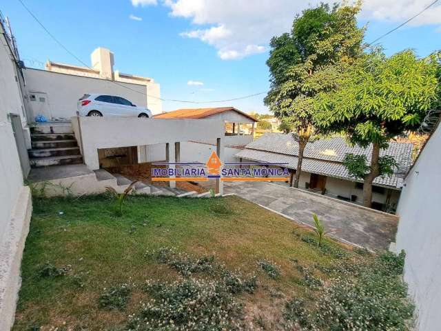 Casa com 3 quartos à venda na Santa Mônica, Belo Horizonte  por R$ 739.000