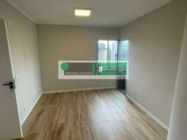 Flat Diferenciado c/ 1 Suíte, Sala c/ Sacada e 1 Vaga; A 500m da Av. Liberdade e Metrô São Joaquim.