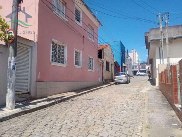 Casa com 4 dorms, Centro, Atibaia - R$ 470 mil, Cod: 2628