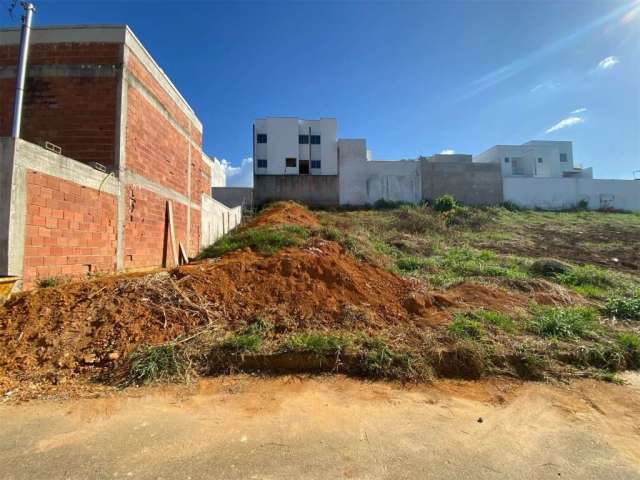 Lote no Residencial Bethânia  -  Santana do Paraíso