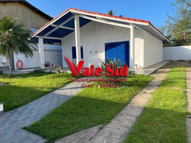 Casa à venda no bairro Jardim São Fernando em Itanhaém/SP