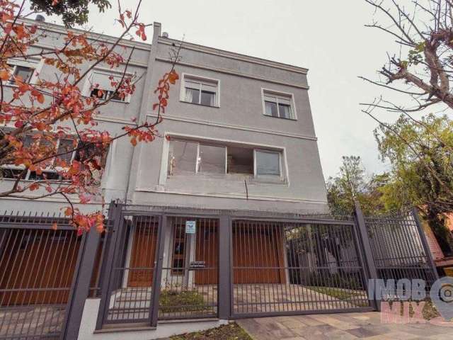 Casa com 3 quartos à venda na Rua Martin Luther King, 262, São Sebastião, Porto Alegre por R$ 1.249.900