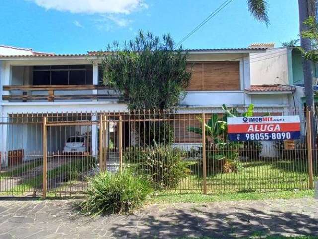 Casa com 3 quartos para alugar na Avenida La Paz, 39, Jardim Lindóia, Porto Alegre por R$ 7.800