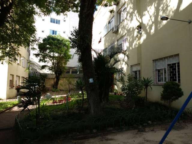 Apartamento com 2 quartos à venda na Rua Sapê, 776, Passo da Areia, Porto Alegre por R$ 260.000