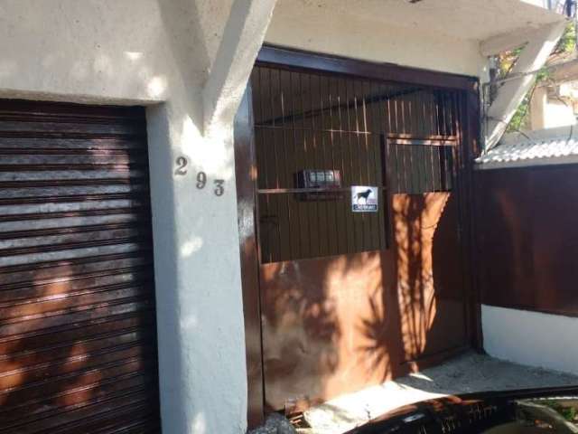 Casa com 3 quartos à venda na Rua São Benedito, 293, Bom Jesus, Porto Alegre por R$ 430.000