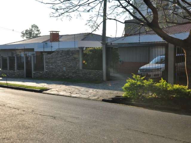 Casa com 3 quartos à venda na Rua Fernando Abbott, 585, Cristo Redentor, Porto Alegre por R$ 2.500.000