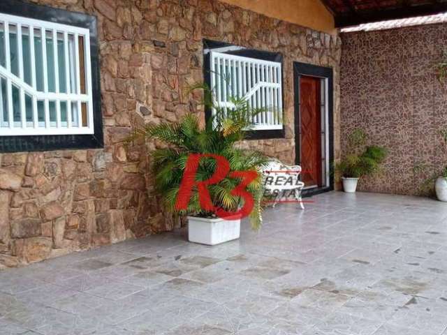 Casa com 4 dormitórios à venda, 178 m² por R$ 750.000,00 - Tupi - Praia Grande/SP