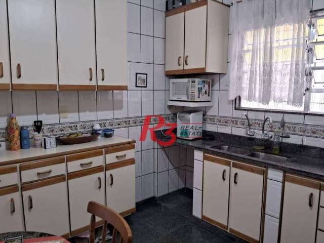 Sobrado com 3 dormitórios à venda, 120 m² por R$ 480.000,00 - Chico de Paula - Santos/SP