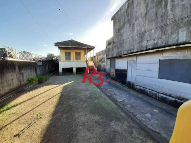 Terreno à venda no Macuco em Santos, 476 m², edícula completa ao fundo