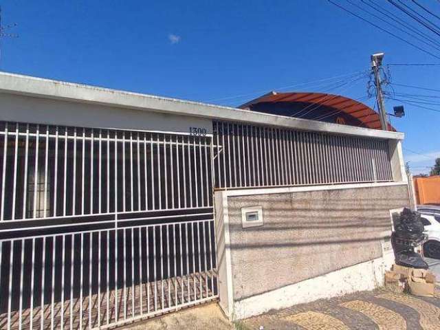 Casa à venda em Campinas, Vila Paraíso, com 2 quartos, com 180 m²