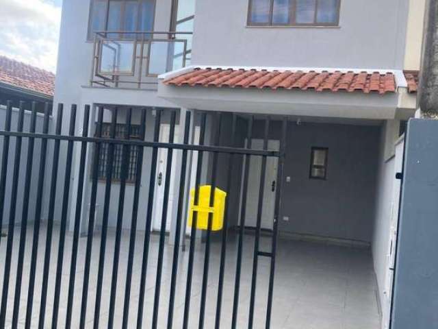 Casa com 3 quartos à venda na Rua Tomás de Aquino, 20, Aristocrata, São José dos Pinhais por R$ 580.000