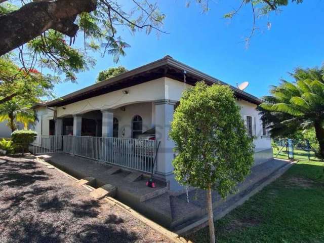 Chácara com 2 dormitórios à venda, 1008 m² por R$ 700.000,00 - Jardim Arquidiocesano - Salto/SP