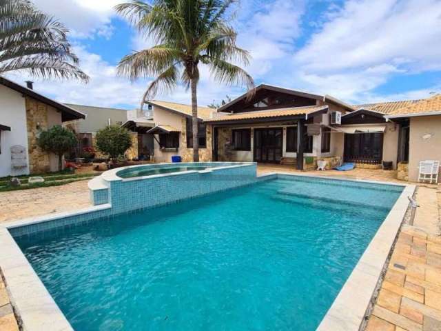 Casa com 4 dormitórios à venda, 434 m² por R$ 1.370.000,00 - Condomínio Haras São Luiz - Salto/SP