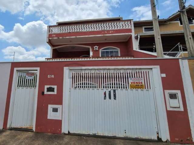 Casa à venda, 217 m² por R$ 550.000,00 - Panorama - Salto/SP