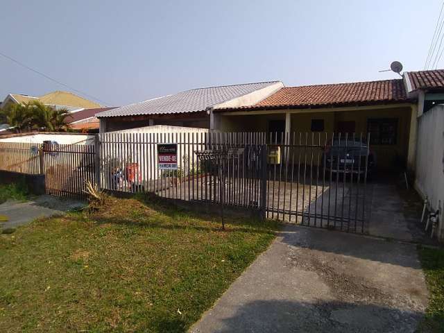 Casa 3 Quartos, 3 Vagas de Garagem, Amplo terreno  210 M2 , Campo Pequeno  - Colombo