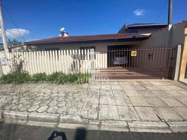 Casa com 3 quartos à venda na Paulo Vaccari, 388, Cruzeiro, São José dos Pinhais por R$ 520.000