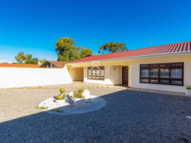 Casa com 3 quartos à venda na Afonso Leonardo Gondro, 66, Centro, São José dos Pinhais por R$ 1.299.000