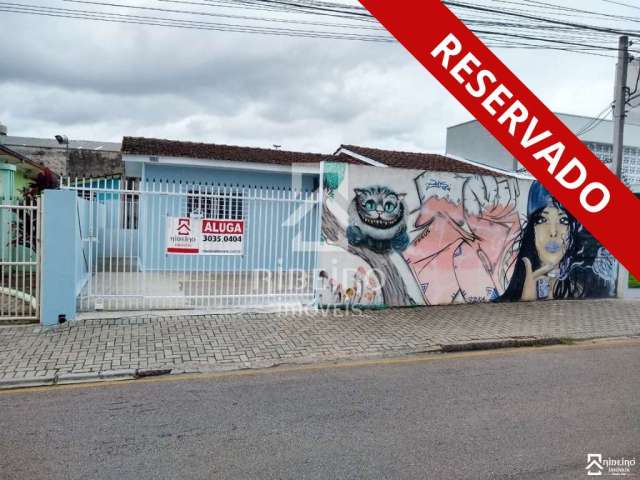 Casa com 2 quartos para alugar na Rua Paulino de Siqueira Cortes, 2149, São Pedro, São José dos Pinhais por R$ 2.600