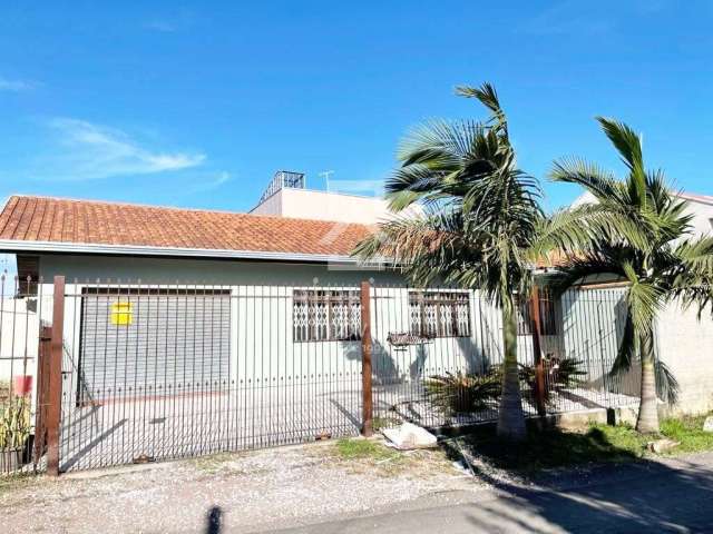 Casa com 3 quartos à venda na Francisco Geremias, 110, Guatupê, São José dos Pinhais por R$ 500.000