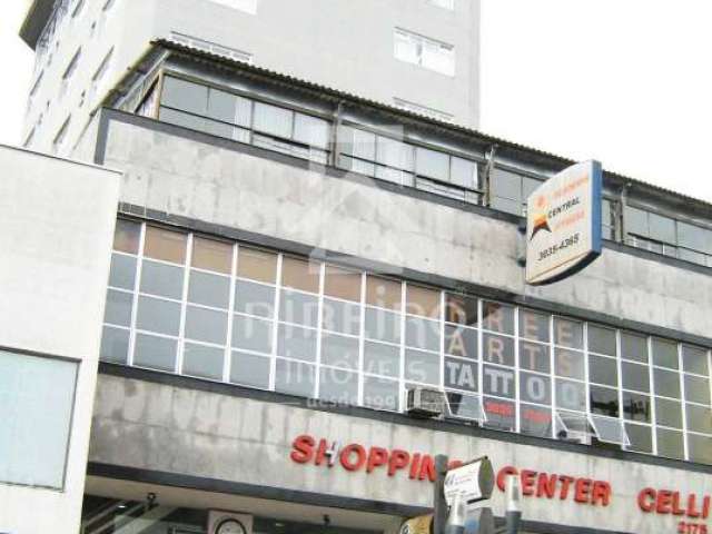 Sala comercial para alugar na Rua Quinze de Novembro, 2175, Centro, São José dos Pinhais por R$ 1.200