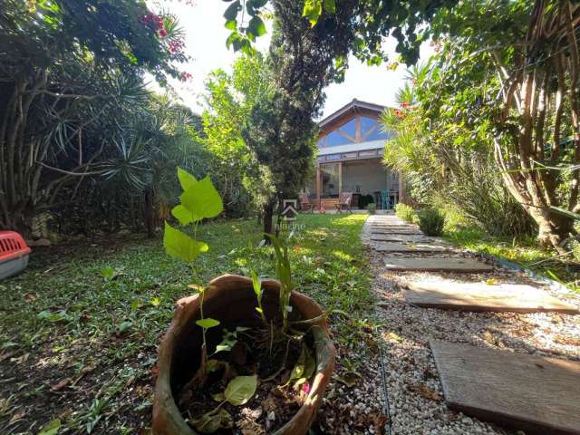 Casa com 3 quartos à venda na Rua Altevir de Lara, 785, Afonso Pena, São José dos Pinhais por R$ 799.000