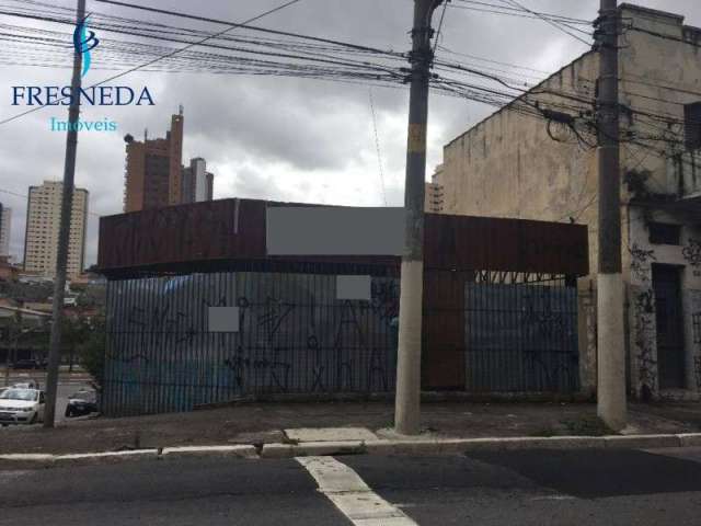 Excelente localização, região repleta de serviços e comércios,  são 350m² de área, 15 vagas,