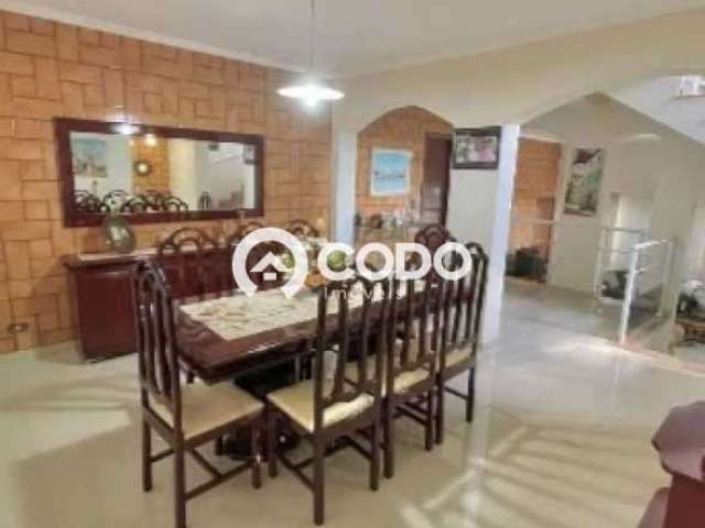 Casa com 4 quartos à venda na Rua Tereza Valverde Valério, Nova América, Piracicaba, 304 m2 por R$ 850.000