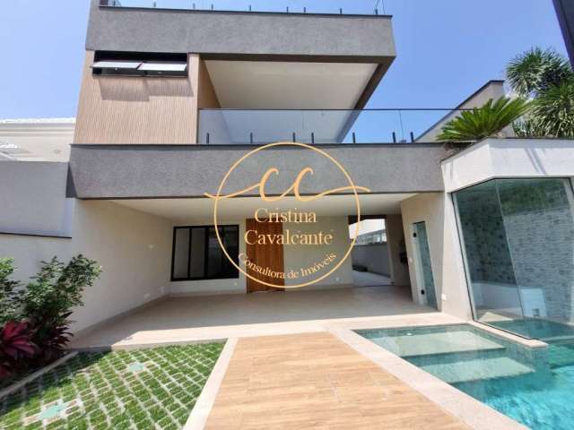 Recreio/Riviera Del Sol-Casa triplex à venda 5 quartos sendo 4 suítes, 469m², 3 vagas, piscina, elevador