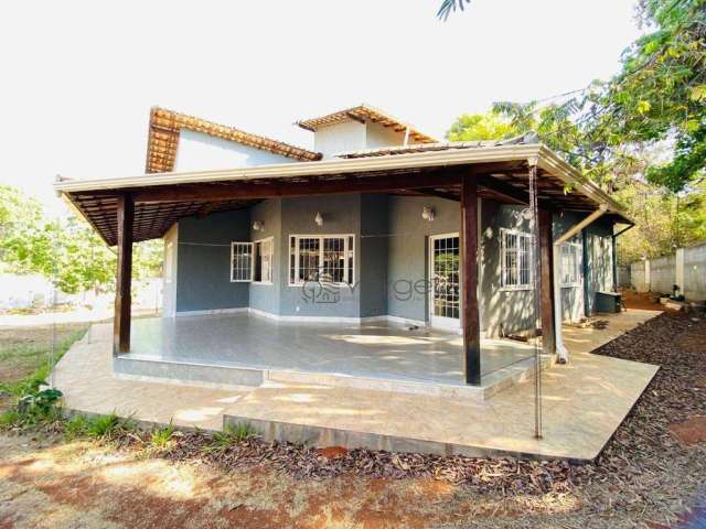 Casa com 2 dormitórios à venda, 350 m² por R$ 1.550.000 - Recanto do Poeta - Lagoa Santa/MG