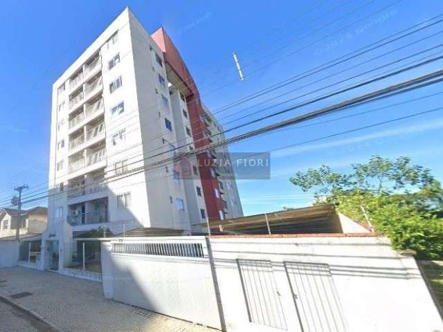 Apartamento à venda no bairro Anita Garibaldi, Joinville, SC.  Com 56m2 de área privativa; 2 dormitórios, 1 banheiro; Sala de estar, jantar e cozinha