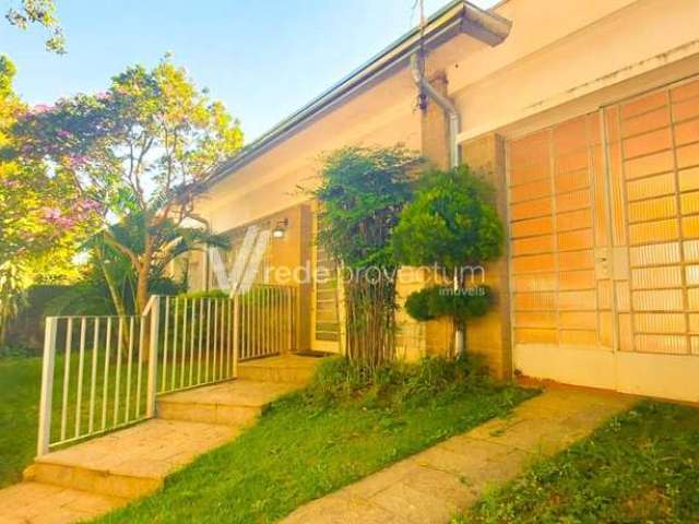 Casa comercial com 4 salas à venda na Rua Frei Antônio de Pádua, 811, Jardim Guanabara, Campinas, 211 m2 por R$ 890.000