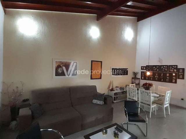 Casa com 4 quartos à venda na Rua Lamartine Ribas Camargo, 265, Parque Jambeiro, Campinas, 292 m2 por R$ 800.000