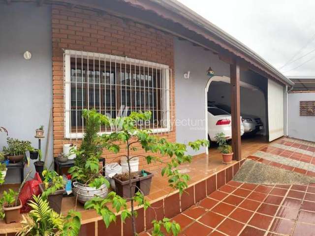 Casa com 4 quartos à venda na Rua Arnaldo Irineu Checchia, 452, Parque da Figueira, Campinas, 178 m2 por R$ 730.000