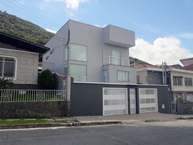 Casa com 3 quartos à venda no São Domingos, Poços de Caldas , 360 m2 por R$ 1.200.000